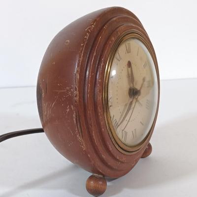LOT 342: Set of (4) Vintage Telechron and Ingraham Clocks