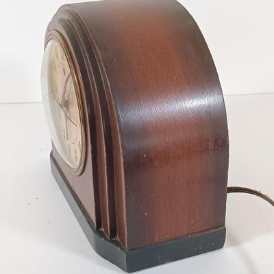 LOT 342: Set of (4) Vintage Telechron and Ingraham Clocks