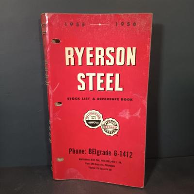 LOT 345: Atlas 200 Roller Chain with Vintage Catalogs