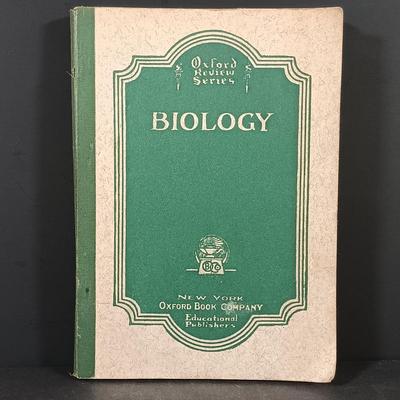 LOT 349: Vintage Perfect Model 805 Microscope w/ Sears Sea Life Slide Set, Underwriters Lab. Safety Can & Books