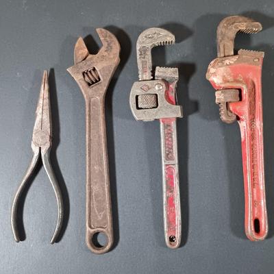 LOT 350: Collection of Vintage Tools