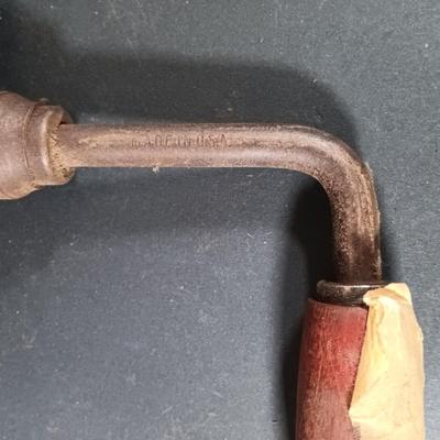 LOT 350: Collection of Vintage Tools