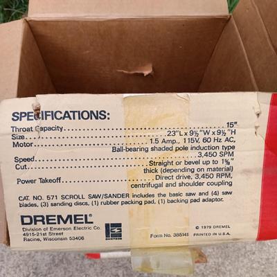 LOT 410: Vintage Dremel Moto-Shop 571-5 15" Scroll Saw Sander