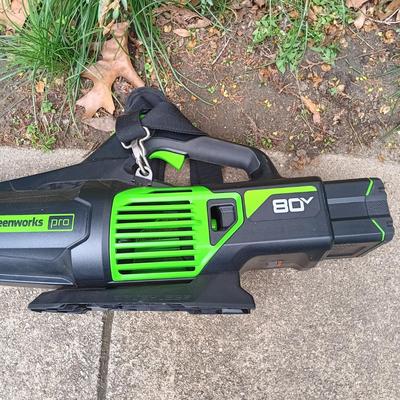 LOT 414: Greenworks 80V Axial Blower w/ Set of (2) Batteries and Chargers