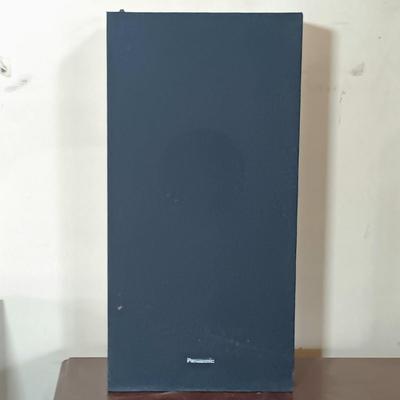 LOT 416: Fisher RA-135 Cabinet, CA-59 Stereo Amplifier, FM-54 Tuner and MT-35(C) Turntable w/ Panasonic and Fisher Speakers
