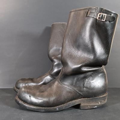 LOT 420: Vintage Harley Davidson 95354 Leather Boots, Gimbels French-Made Elastomere Leather Riding Boots & Double-H Leatger Engineer...