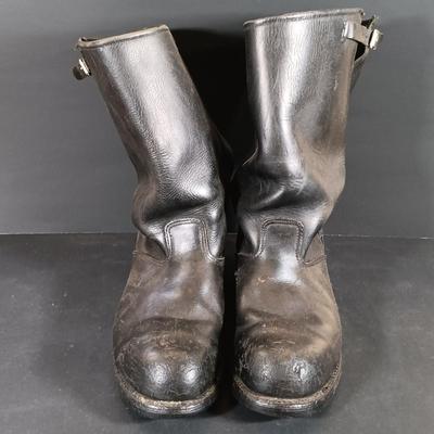 LOT 420: Vintage Harley Davidson 95354 Leather Boots, Gimbels French-Made Elastomere Leather Riding Boots & Double-H Leatger Engineer...