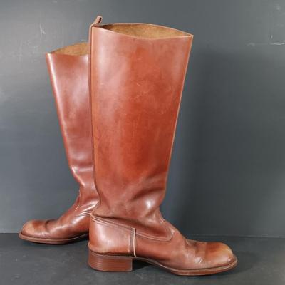 LOT 420: Vintage Harley Davidson 95354 Leather Boots, Gimbels French-Made Elastomere Leather Riding Boots & Double-H Leatger Engineer...