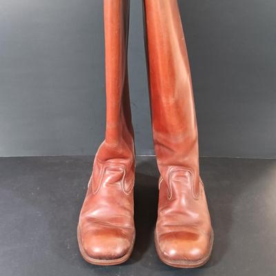 LOT 420: Vintage Harley Davidson 95354 Leather Boots, Gimbels French-Made Elastomere Leather Riding Boots & Double-H Leatger Engineer...