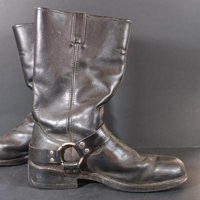 LOT 420: Vintage Harley Davidson 95354 Leather Boots, Gimbels French-Made Elastomere Leather Riding Boots & Double-H Leatger Engineer...