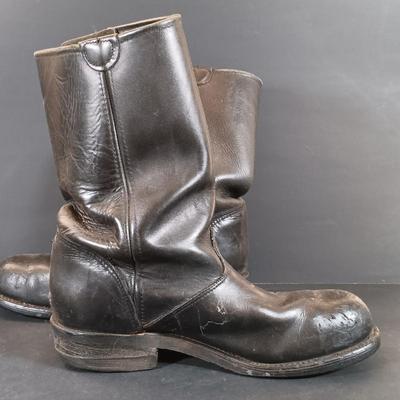 LOT 420: Vintage Harley Davidson 95354 Leather Boots, Gimbels French-Made Elastomere Leather Riding Boots & Double-H Leatger Engineer...