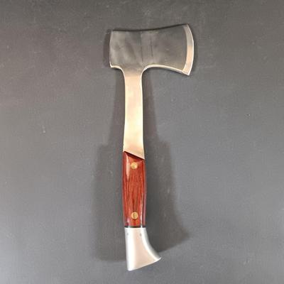LOT 422: Western W10 Hatchet with Imperial Fixed Blade Knife