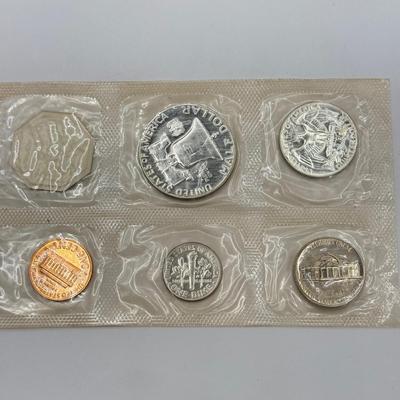 LOT 464J: 1957 US Mint Coin Set & 1960 US Proof Coin Set