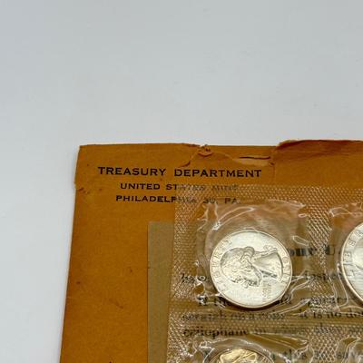 LOT 464J: 1957 US Mint Coin Set & 1960 US Proof Coin Set