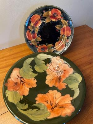 Moorcroft Pottery “Potter to HM the Queen” plate & bowl