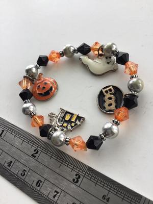 Halloween charm stretchy bracelet