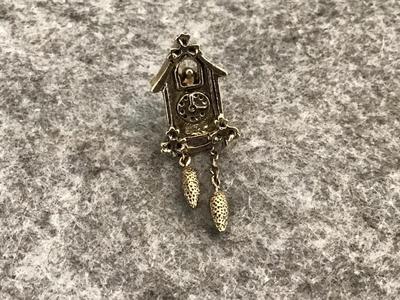 Vintage Avon Cuckoo clock Miniature pin