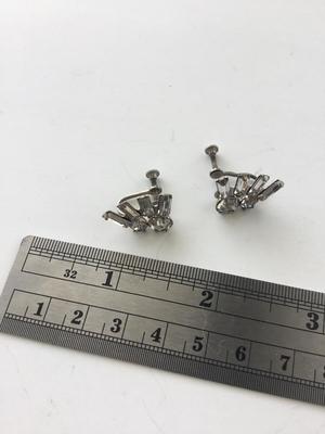Unmarked rhinestone screw on vintage earrings