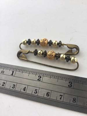 Vintage safety pin clips