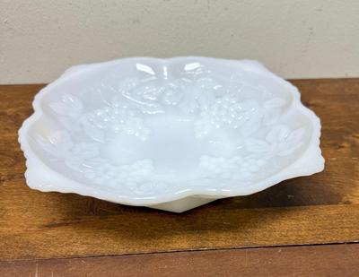 Vintage Anchor Hocking Grape Design Pedestal Milk Glass 8.5" Centerpiece Dish