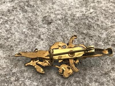 Antique antique Gold Tone Brooch