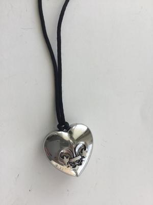 Purfume necklace
