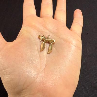 14K Hebrew “Chai” Pendant (K-HS)