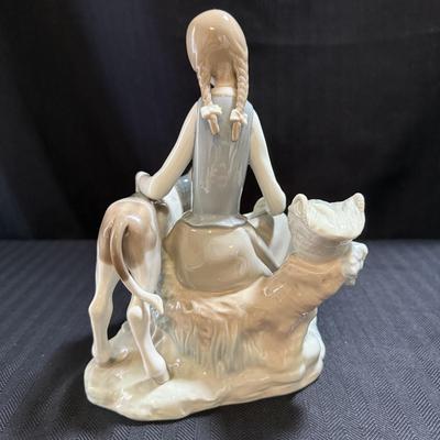Three Lladro Figurines & Collector’s Society Plaque (O-HS)