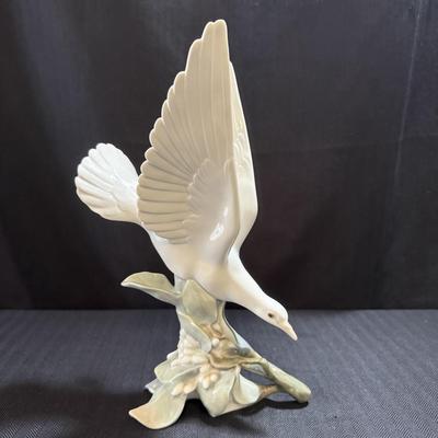 Lladro “Kyioko” & “Turtle Dove” Figurines (O-HS)