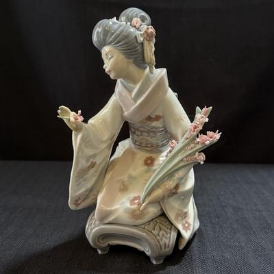 Lladro “Kyioko” & “Turtle Dove” Figurines (O-HS)