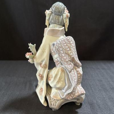 Lladro “Kyioko” & “Turtle Dove” Figurines (O-HS)