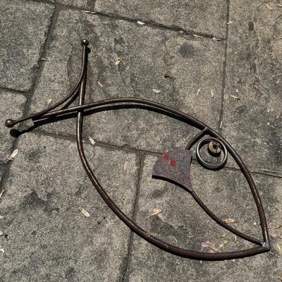 Rusty Metal Garden Art (G-HS)