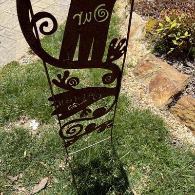 Rusty Metal Garden Art (G-HS)