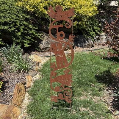 Rusty Metal Garden Art (G-HS)