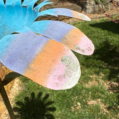 Colorful Whimsical Garden Decor (G-HS)