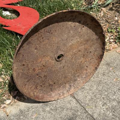 Funky Creature Yard Sculpture (G-HS)