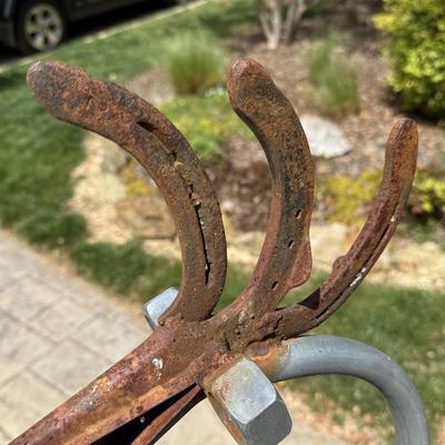 Two Metal Garden Art Bird Sculptures (G-HS)