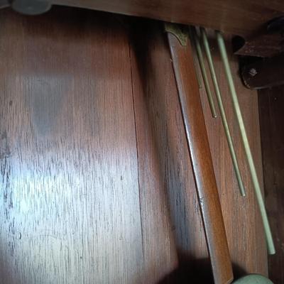 LOT 685: Vintage Wall Clock