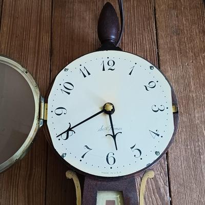 LOT 688: General Electric and Seth Thomas Electric Wall Clocks