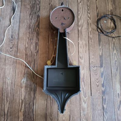 LOT 688: General Electric and Seth Thomas Electric Wall Clocks