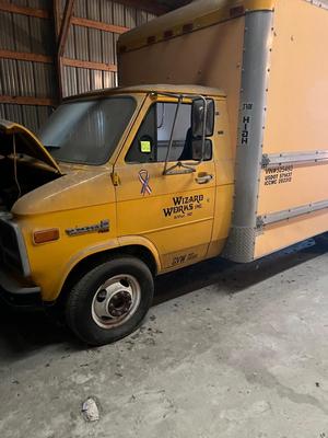 1994 GMC 1 ton HighCube