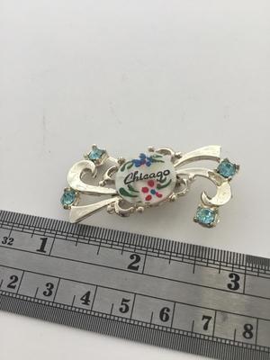 Unmarked Chicago pin vintage