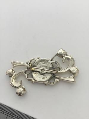 Unmarked Chicago pin vintage