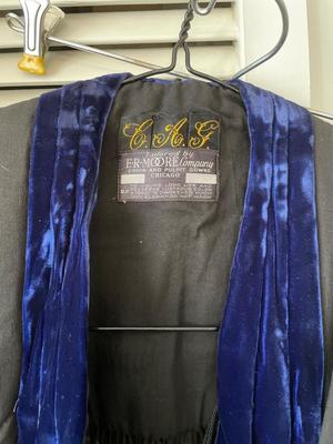 Commencement robes