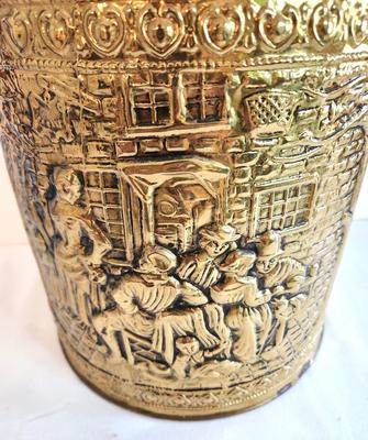 Lot #16 Vintage Brass Kindling/Fireplace Bucket