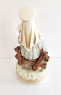 Lot #18 Madonna and Child Music Box - works