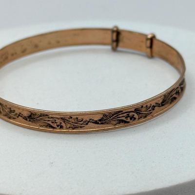 LOT 562J: Antique Victorian Gold Filled Unsigned Engraved Design Child’s Adjustable Bangle Bracelet