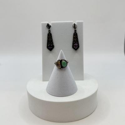 LOT 563J: Vintage Sterling Silver Marcasite & Amethyst Pierced Earrings & Size 4.5 Navajo Native American Turquoise Ring (5.0gtw)
