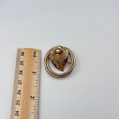 LOT 569J: 3 Mini Goldtone Enamel & Faux Pearl Butterfly Scatter Pins, Vintage Goldtone Pave Crystal Violin Brooch & Circle Leaf...