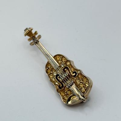 LOT 569J: 3 Mini Goldtone Enamel & Faux Pearl Butterfly Scatter Pins, Vintage Goldtone Pave Crystal Violin Brooch & Circle Leaf...